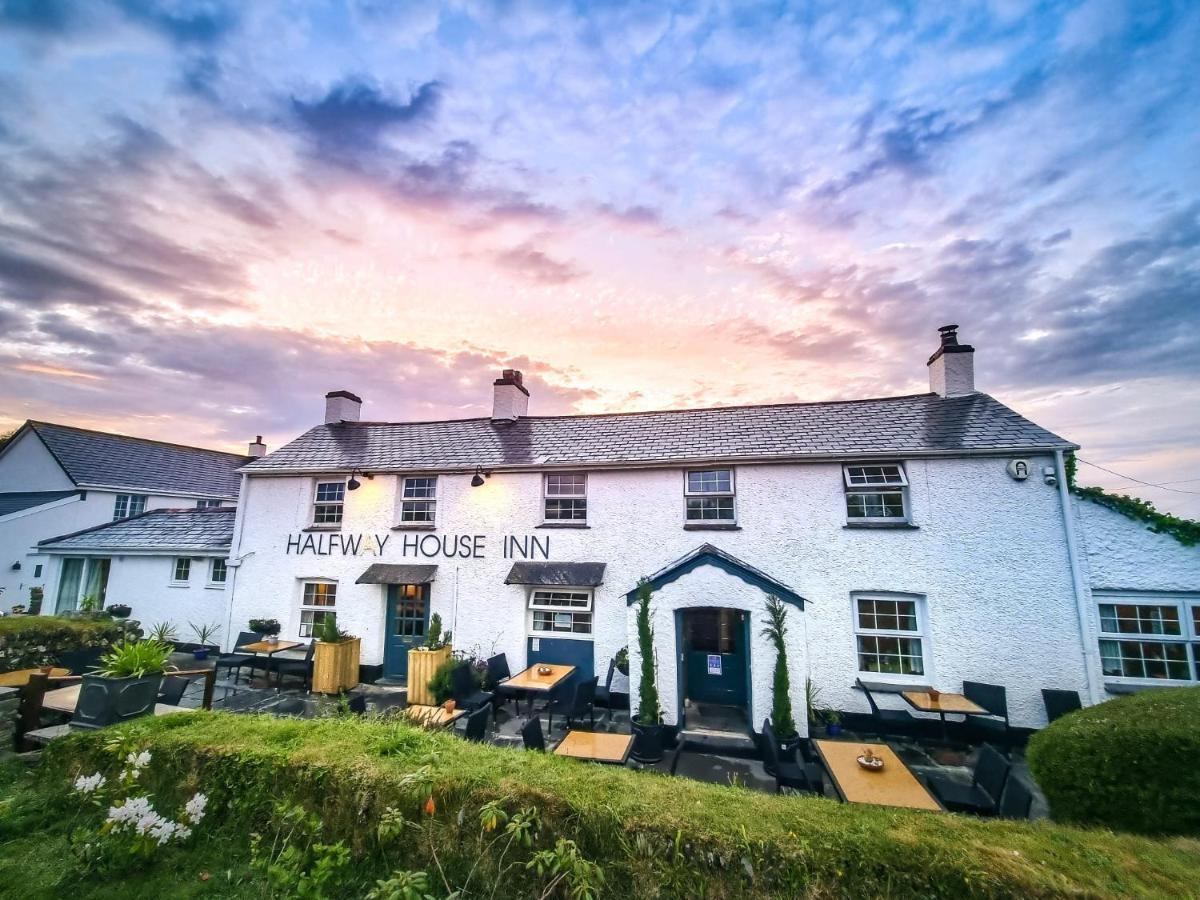 Halfway House Inn Wadebridge Exterior photo