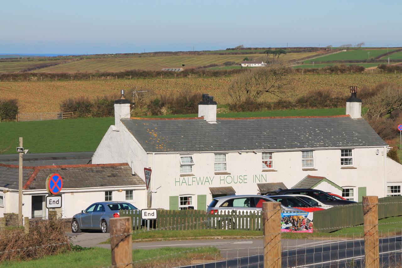 Halfway House Inn Wadebridge Exterior photo